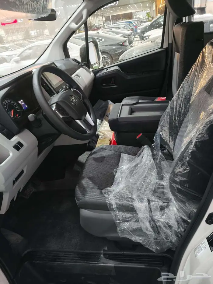 تويوتا هايس فان بضاعة ديزل سقف عالي جير اتوماتيك 2026 12