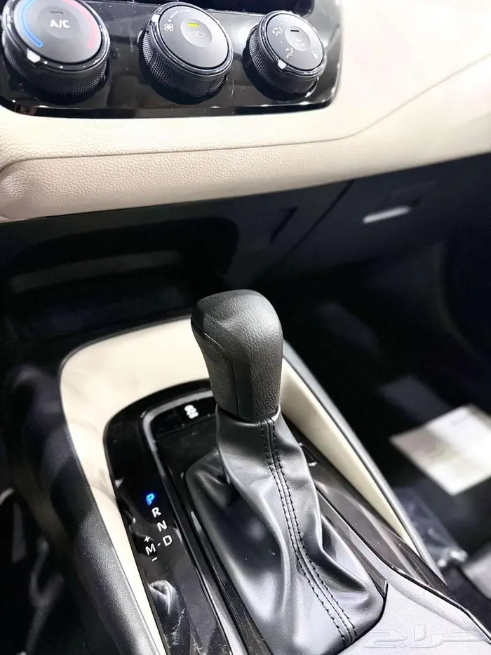 تويوتا كورولا (XLI 2.0 CC ) فتحة 2025 أقل الأسعار 15