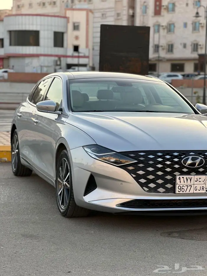 هونداي ازيرا 2023 السعر 73 الف 9
