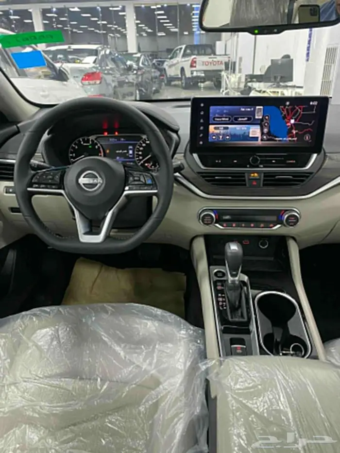 نيسان - التيما SV - اللون اسود - رصاصي - 2026 13