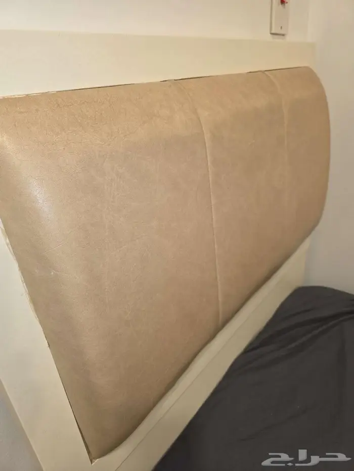 سرير خشب اصلي للبيع 0