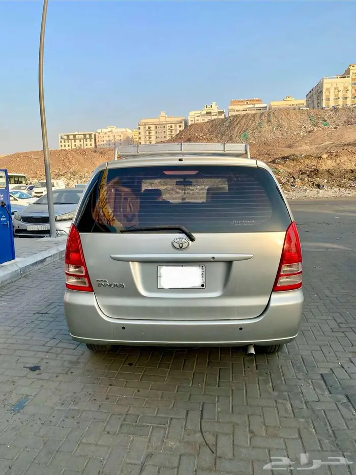 انوفا 2008 قير عادي 6