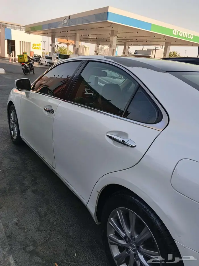 لكزس ES 350 موديل 2008 ممشى 220 الف للبيع 12