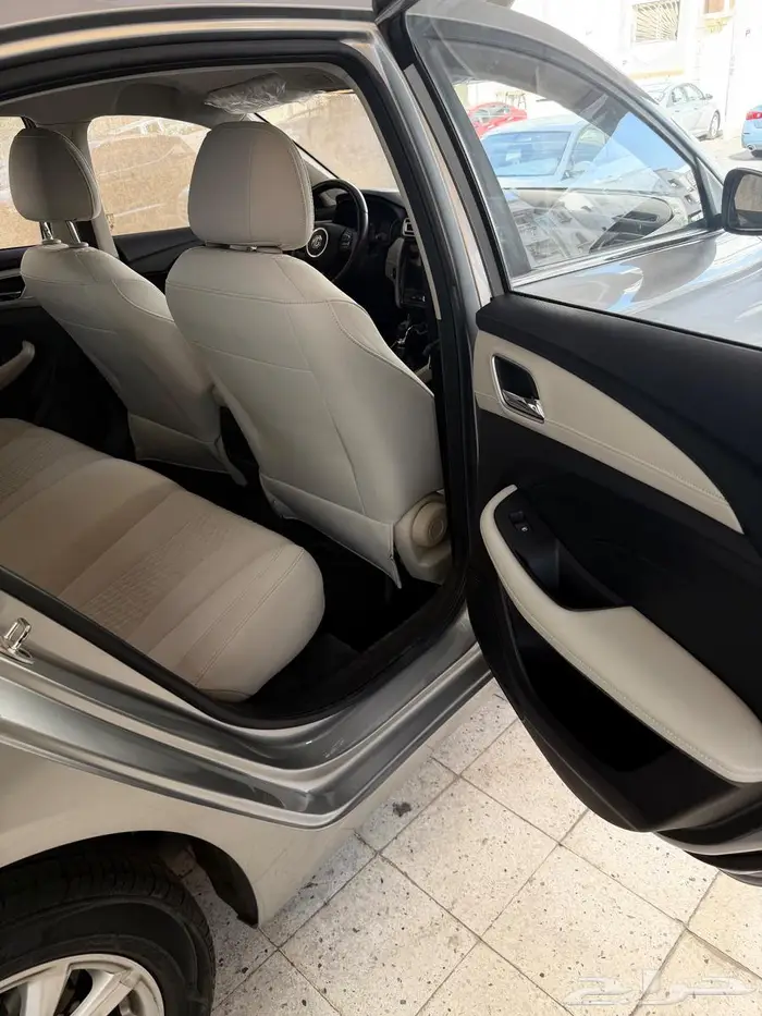 للبيع MG5 نظيفه ع ضمان شركه الناغي2023 12