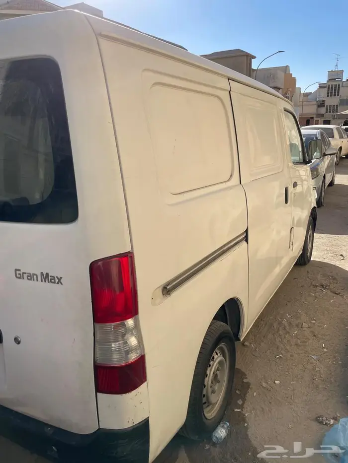 فان دايهاتسو لنقل البضائع 2