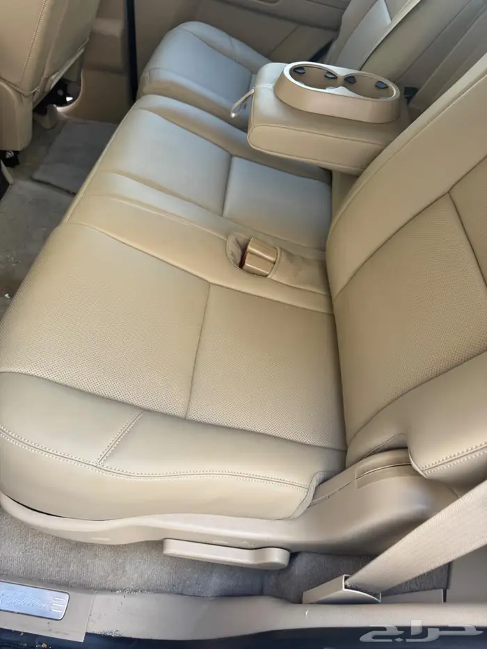 كاديلاك اسكاليد 2011 قصير 3