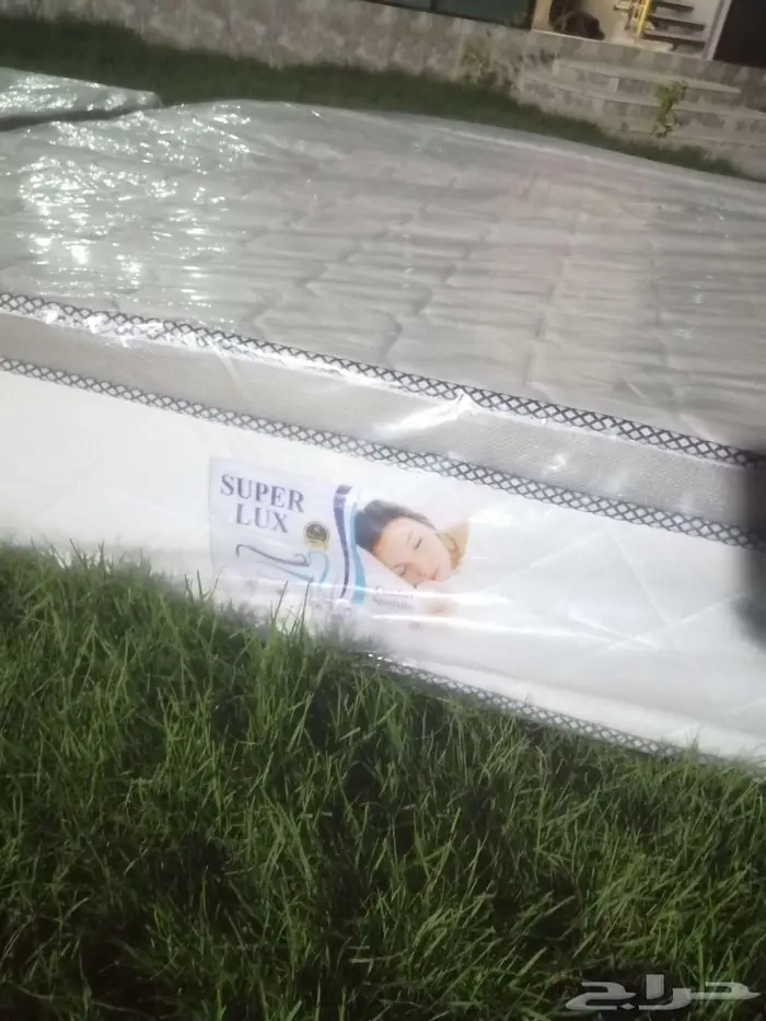 سرير ومرتب طبيه وجدريات فخامه 12