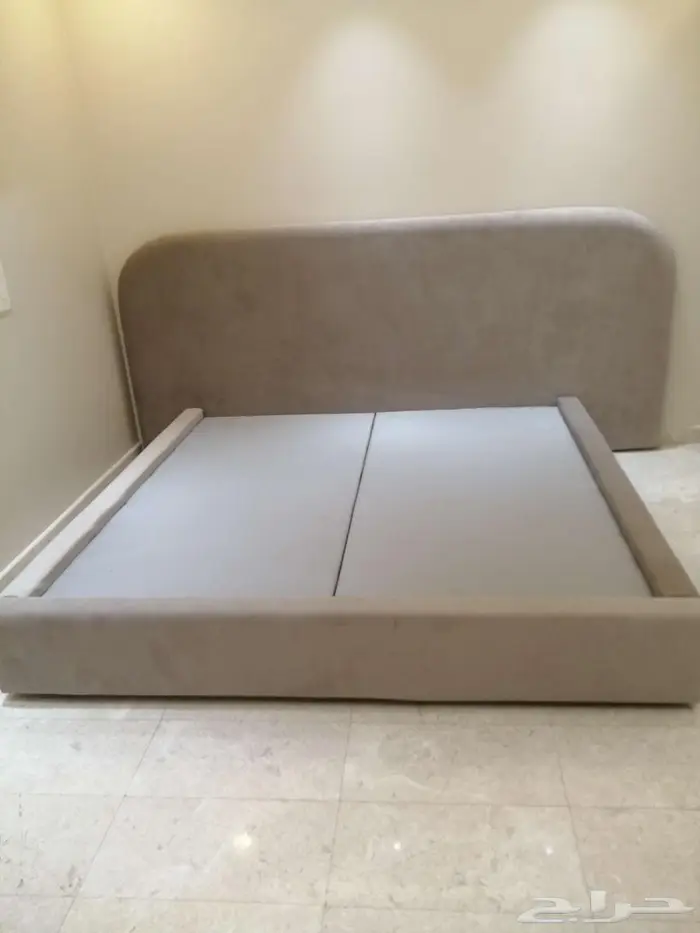 سرير ومرتب طبيه وجدريات فخامه 13