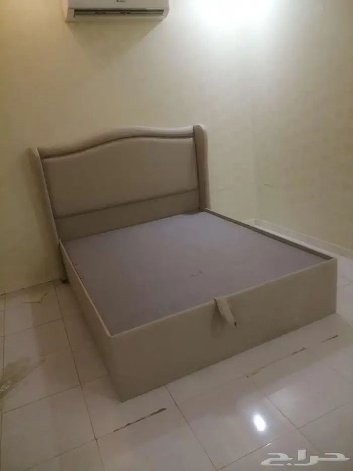 سرير ومرتب طبيه وجدريات فخامه 29