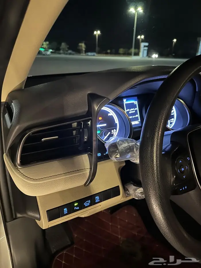 كامري هايبرد 2021 بسم المالك الاول نظيفة 18