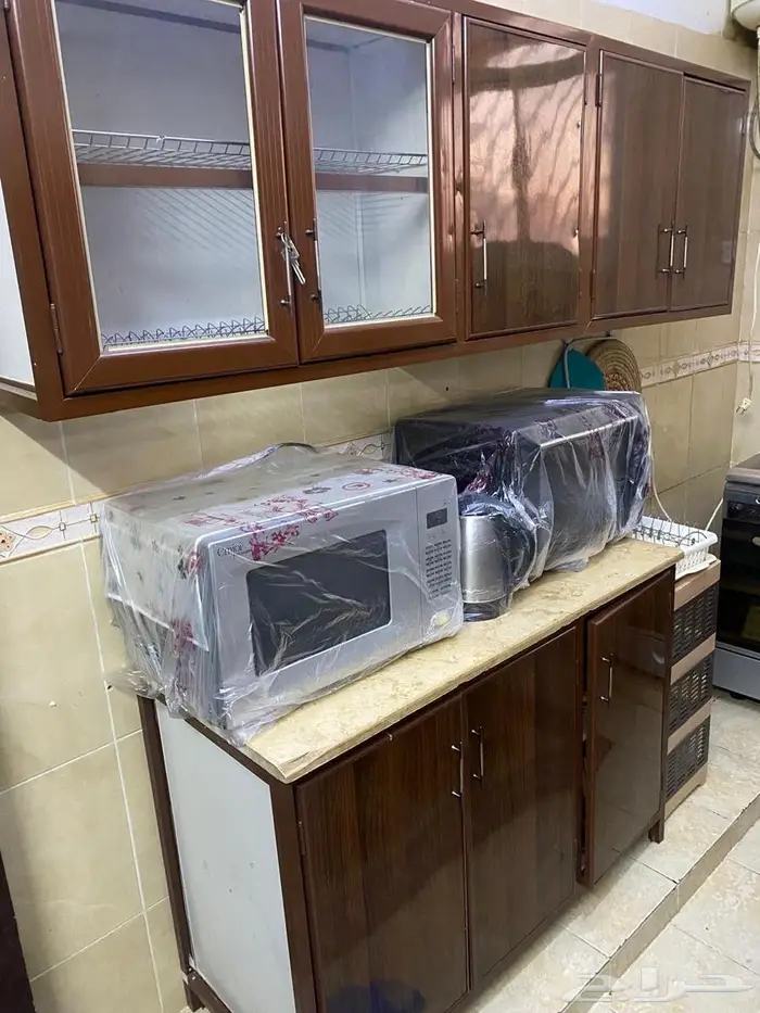 كنب و مطبخ و مكيفات للبيع الموقع بريده 5