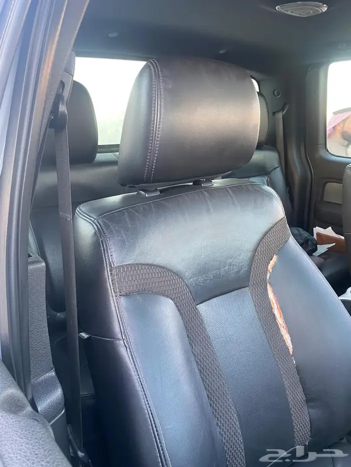 للبيع فور رابتر 2010 أمريكي ماشي 189 الف بالميل 9