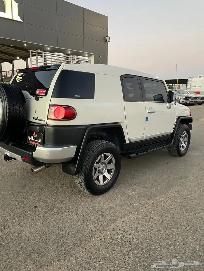 تويوتا اف جي 2015 خليجي مجهز 2