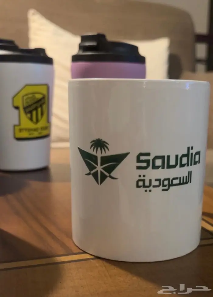 مقات واكواب بسعر ( الجملة ) 5