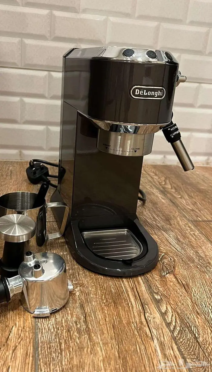 ماكينة قهوة DeLonghi 0