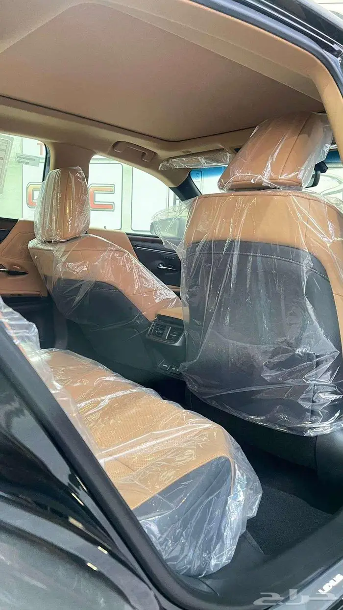 لكزس ES350 فئة CC بانوراما بريمي 2025 14