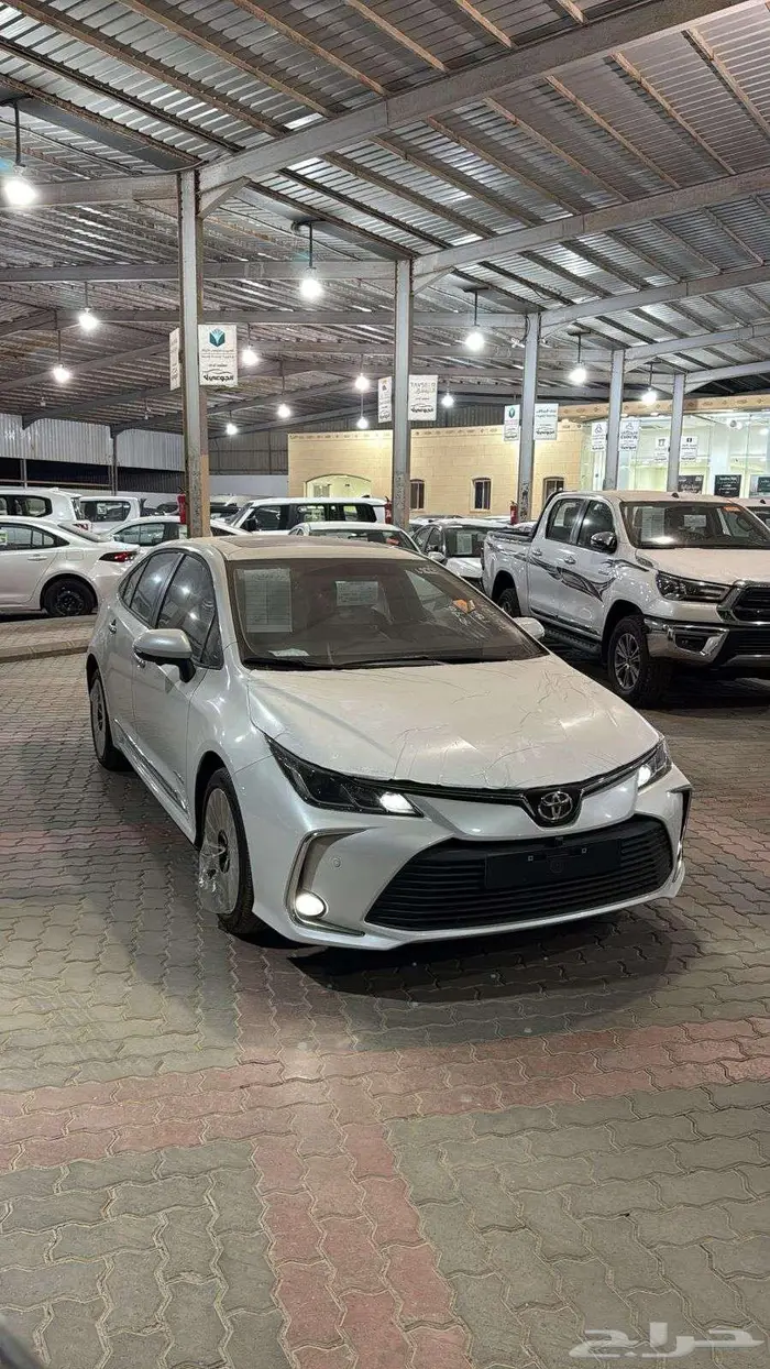 تويوتا كورولا 2.0 Xli فتحة بنزين 2025 1