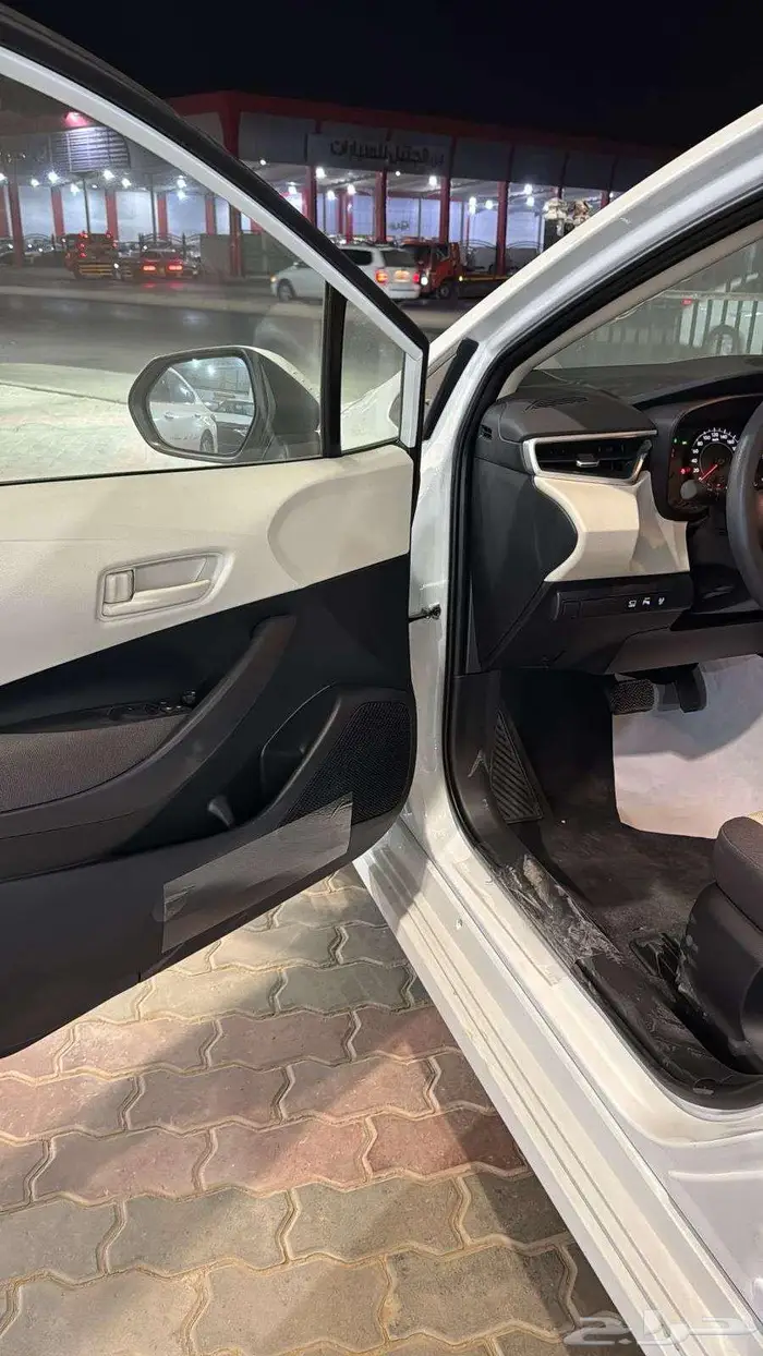 تويوتا كورولا 2.0 Xli فتحة بنزين 2025 0