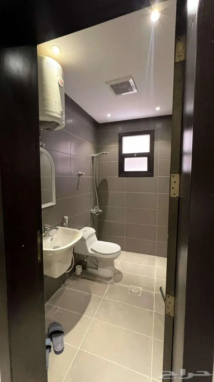 شقة للايجار فاخرة بحي غرناطة 6