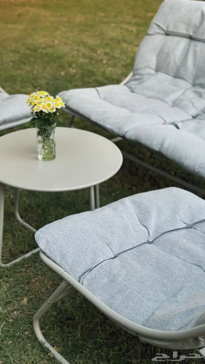 جلسة خارجية ل 4 أشخاص 2