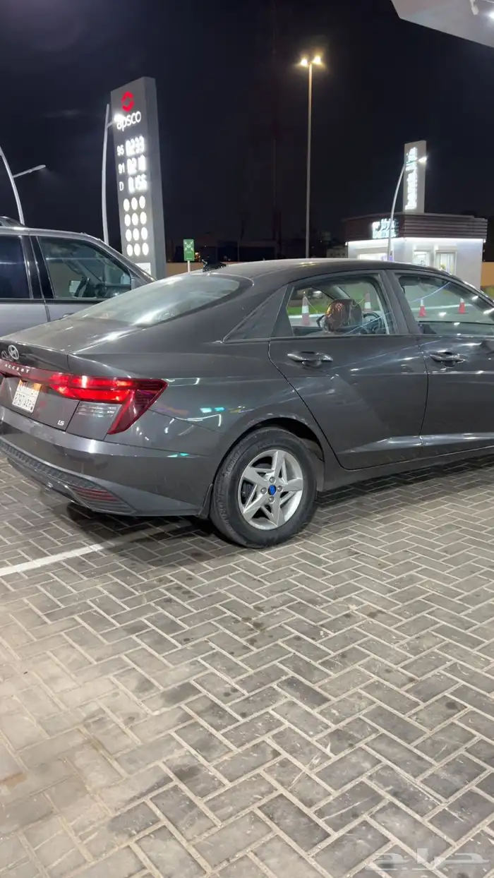 اكسنت 2025 للبيع 1