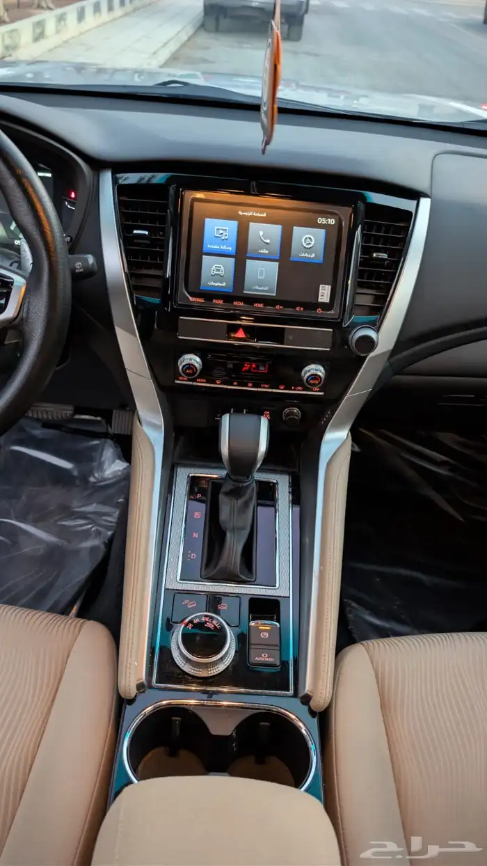 ميتسوبيشي مونتيرو 2021 24