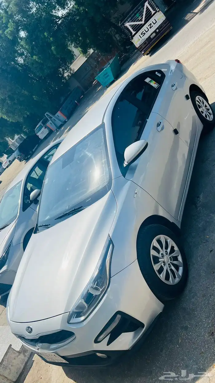 كيا سيراتو 2021 فضي فئه عاديه 1