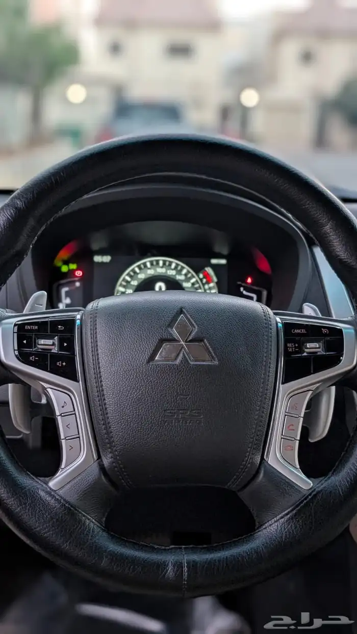 ميتسوبيشي مونتيرو 2021 12