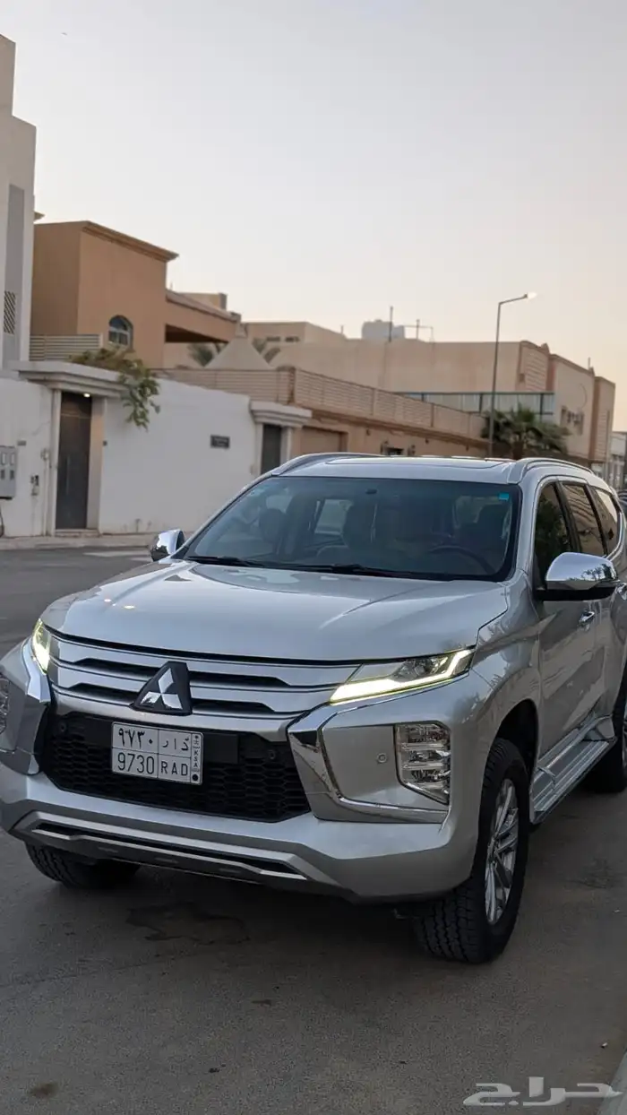 ميتسوبيشي مونتيرو 2021 5