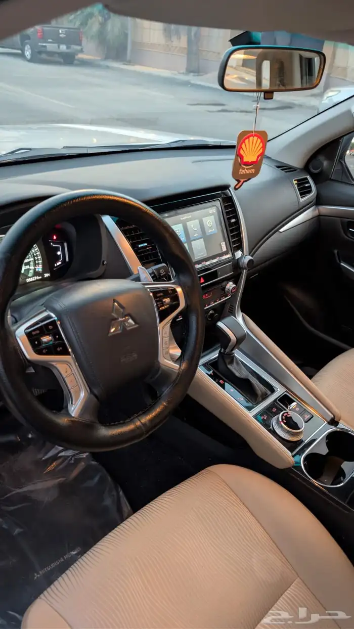 ميتسوبيشي مونتيرو 2021 33