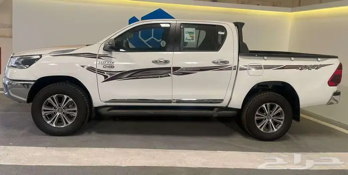 تويوتا هايلكس ديزل اوتوماتيك S.GLX 2025 1