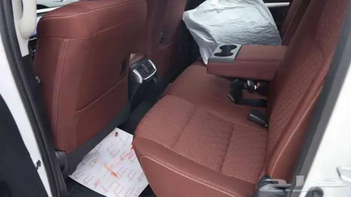 تويوتا هايلكس غمارتين دبل بنزين S. GLX موديل 2025 17