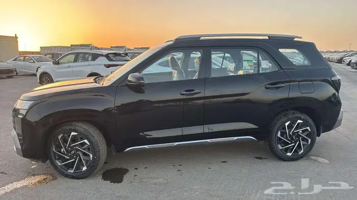 هيونداي كريتا جراند 7 مقاعد سمارت 2025 لتمويل البنوك - كاش 7