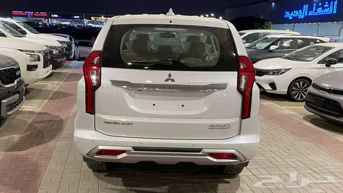عرض خااص ميتسوبيشي مونتيرو ستاندر مطور ML موديل 2025 بنزين 5
