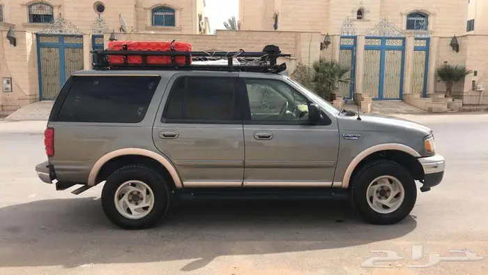 للبيع فورد مجهز 6