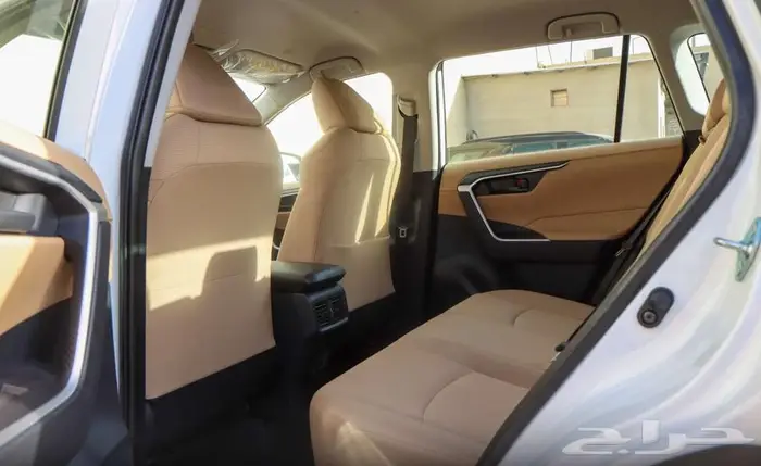 تويوتا راف فور L3بنزين موديل 2025 21