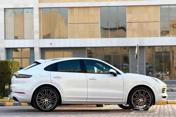 بورش كايين V6 2020 ابيض سعودي تحت الضمان 2