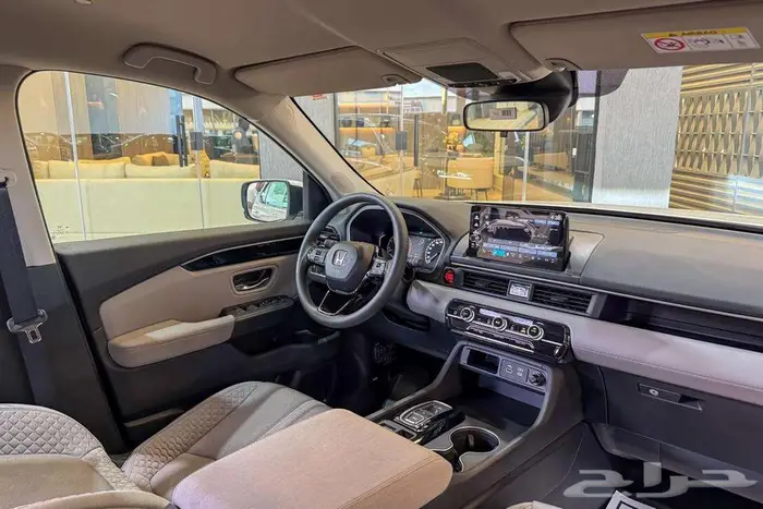 هوندا بايلوت EX 2025 ابيض سعودي تحت الضمان 7