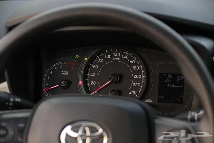 تويوتا كورولا 2025 محرك 2000 cc 6