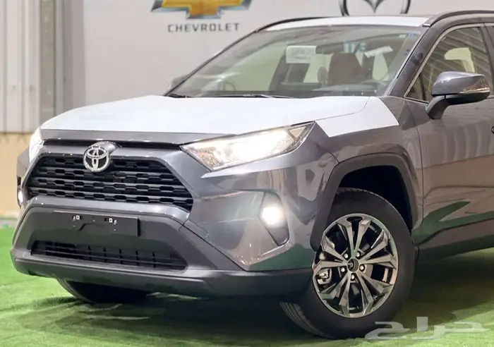 تويوتا راف فور فتحه XLE بنزين 2025 يتوفر جميع الفئات . 11