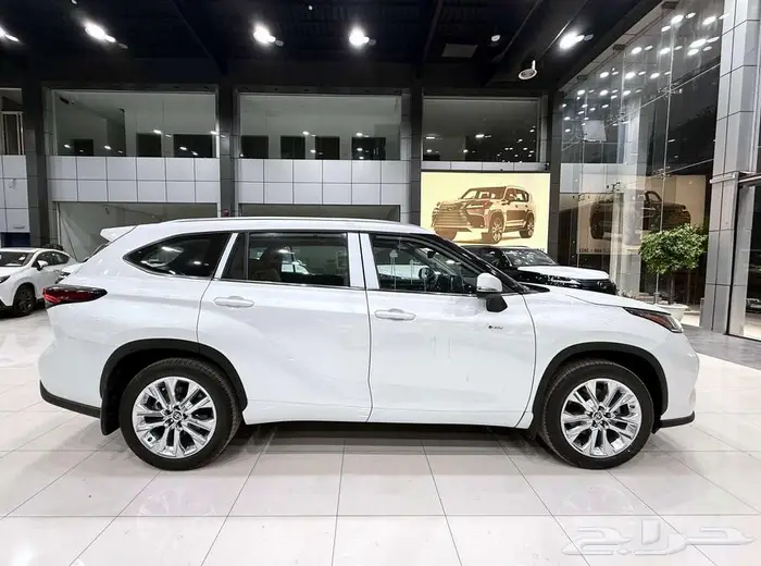 تويوتا هايلاندر ( LIMITED ) فل كامل موديل 2025 أقل الأسعار 5