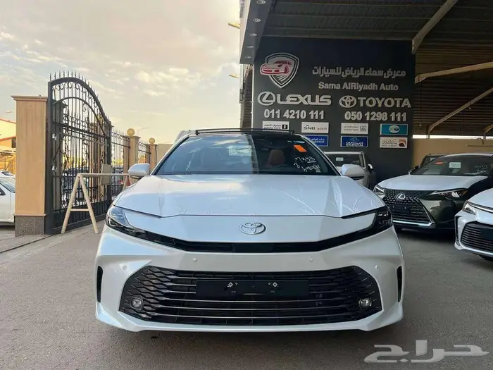 تويوتا كامري جراندي بنزين 2025 متاح اقساط و كاش 1