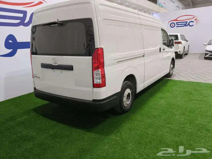 تويوتا هايس فان بضاعة ديزل سقف عالي جير اتوماتيك 2026 4