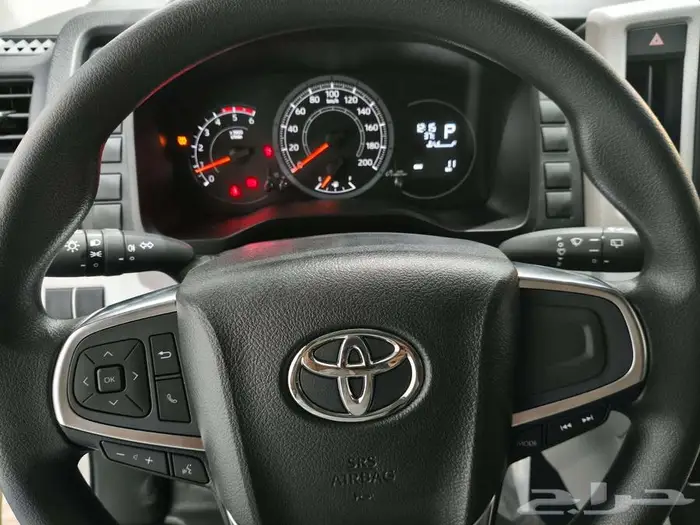 تويوتا هايس فان بضاعة ديزل سقف عالي جير اتوماتيك 2026 17