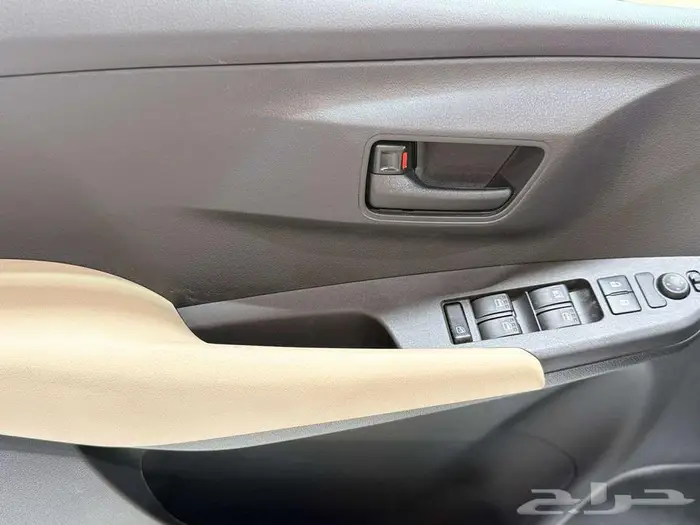 تويوتا يارس استاندر 1.5 بريمي 2026 12