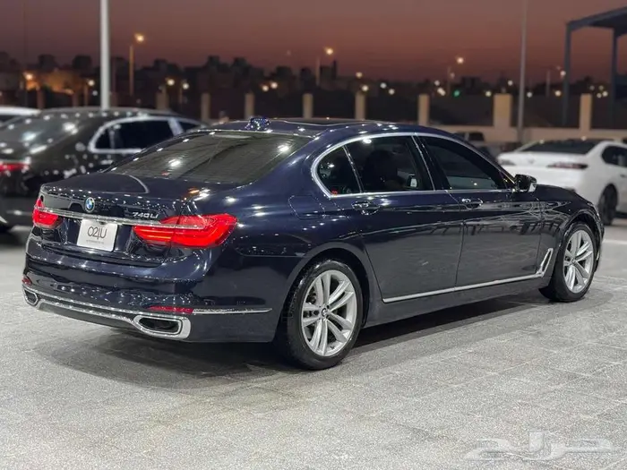 بي إم دبليو 740 موديل 2018 3