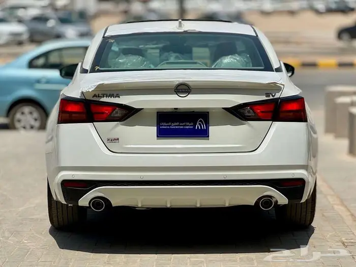 نيسان التيما SV. مبيعات التقسيط 2