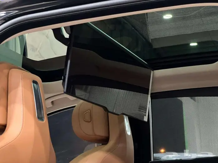 بي ام دبليو 735i موديل 2026 اصفار 15