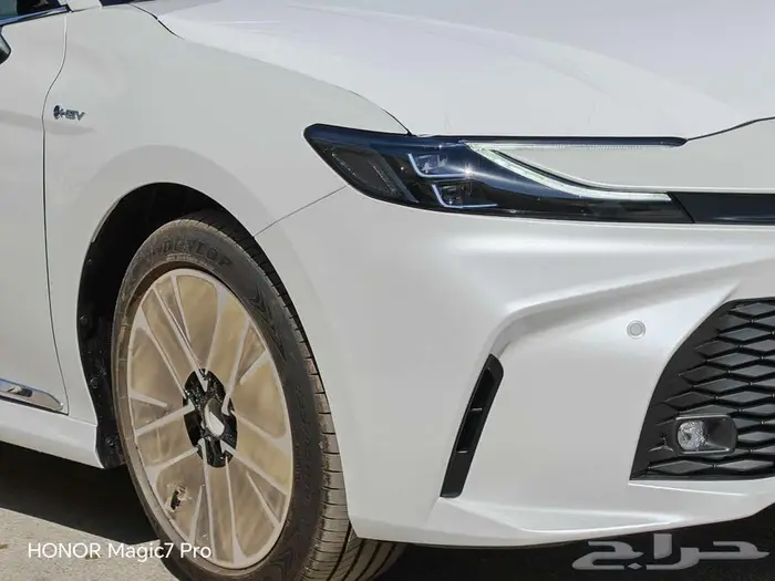 تويوتا كامري LE هايبرد موديل 2025 6