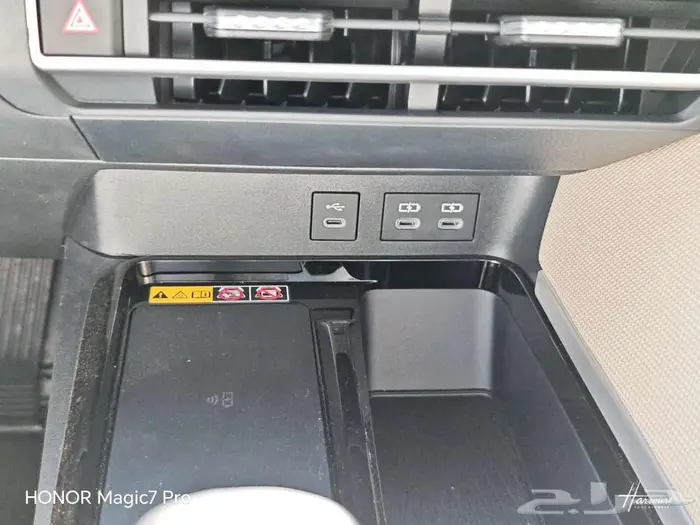 تويوتا كامري LE هايبرد موديل 2025 9